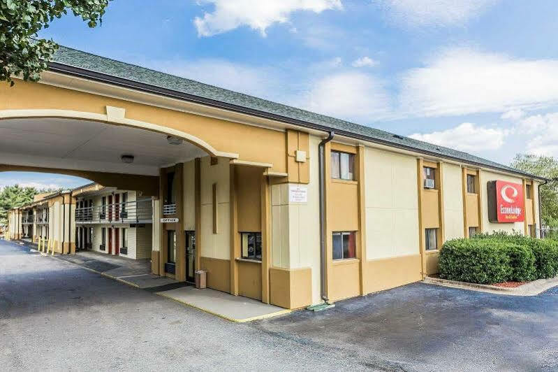 Econo Lodge Inn & Suites Matthews - Charlotte Extérieur photo